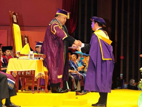 Rektor UIAM terima Anugerah Profesor Emeritus USM