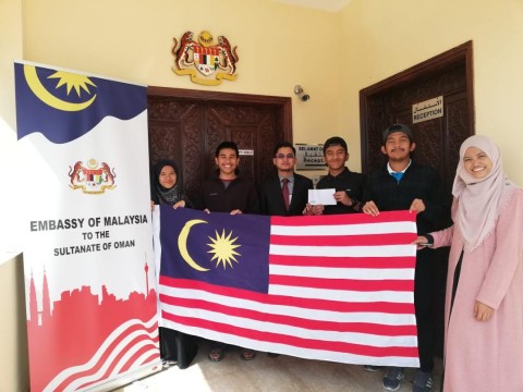 KLM Students in Nizwa University visiting Malaysia embassy in Oman